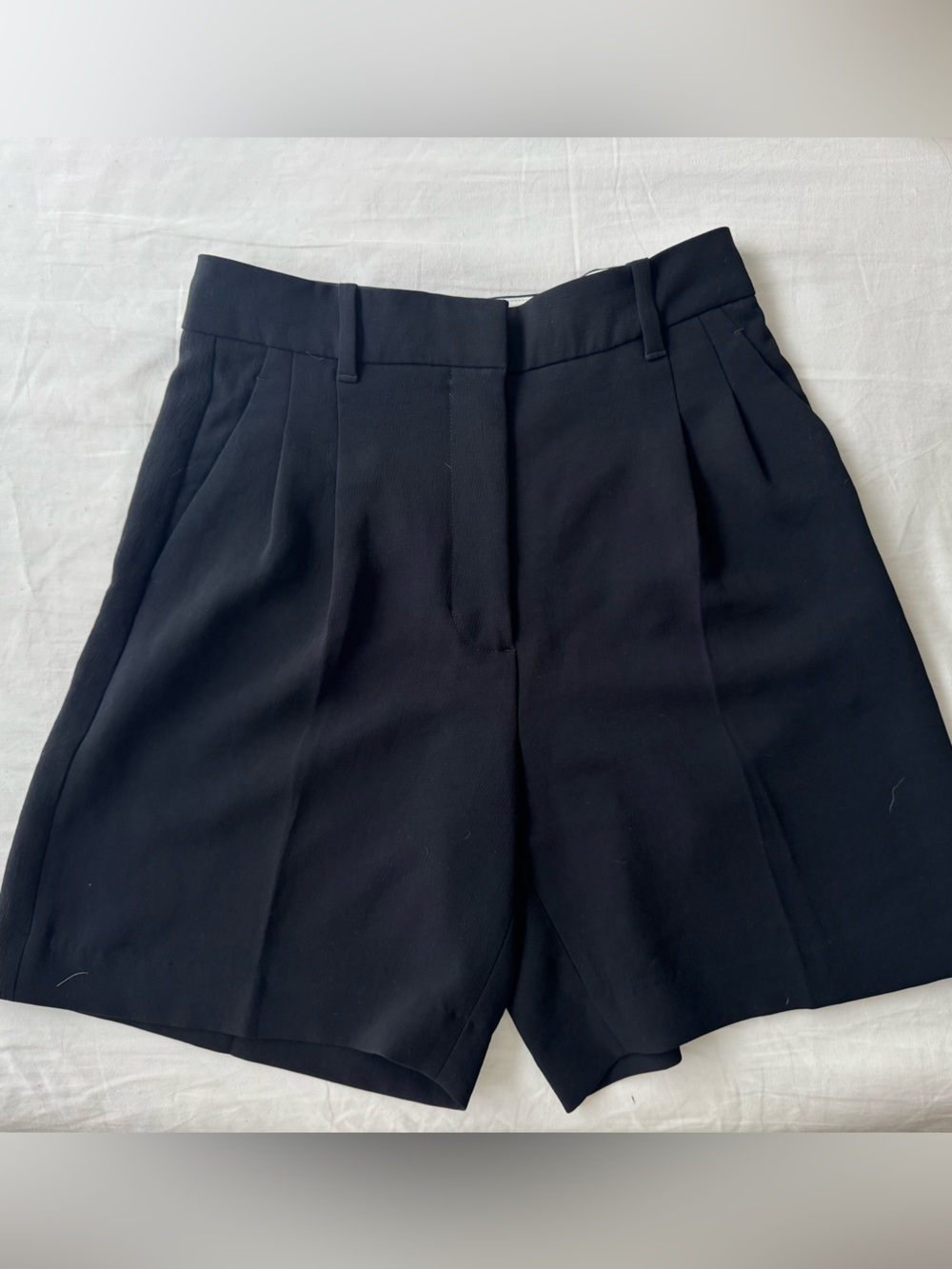 Aritzia Black Effortless Shorts
